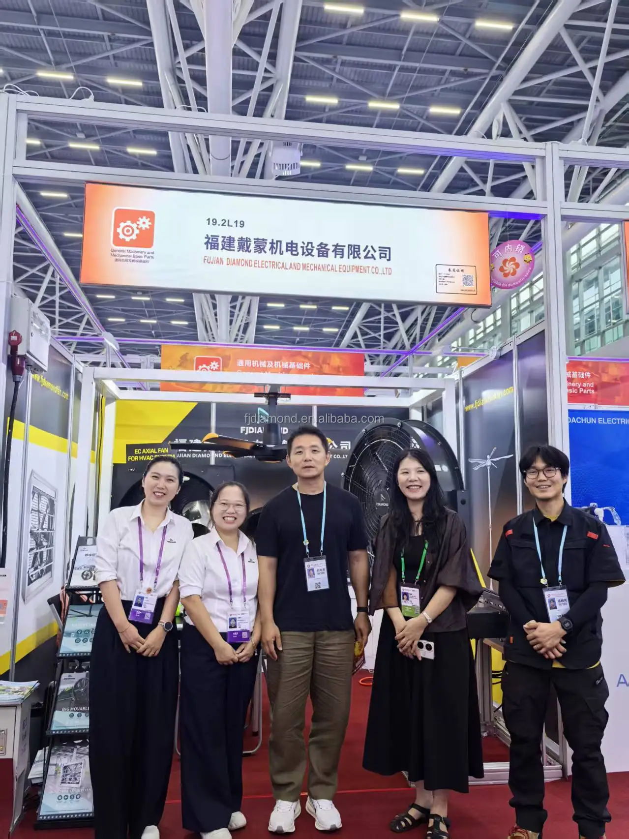 product 12ft 37m pmsm motor  giant fan spray hvls vertical fan pole mist fan-17