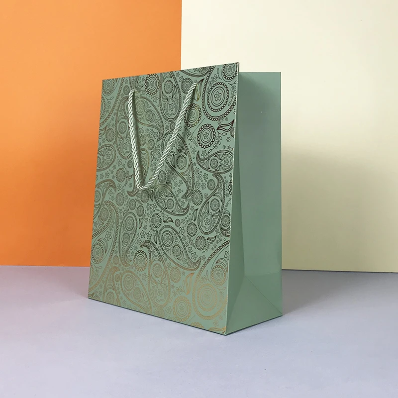 Personalised Gift Bags | Lipack Wholesale Luxury Gift Packaging Bag Hot Stamping Paper Bags For Shopping
