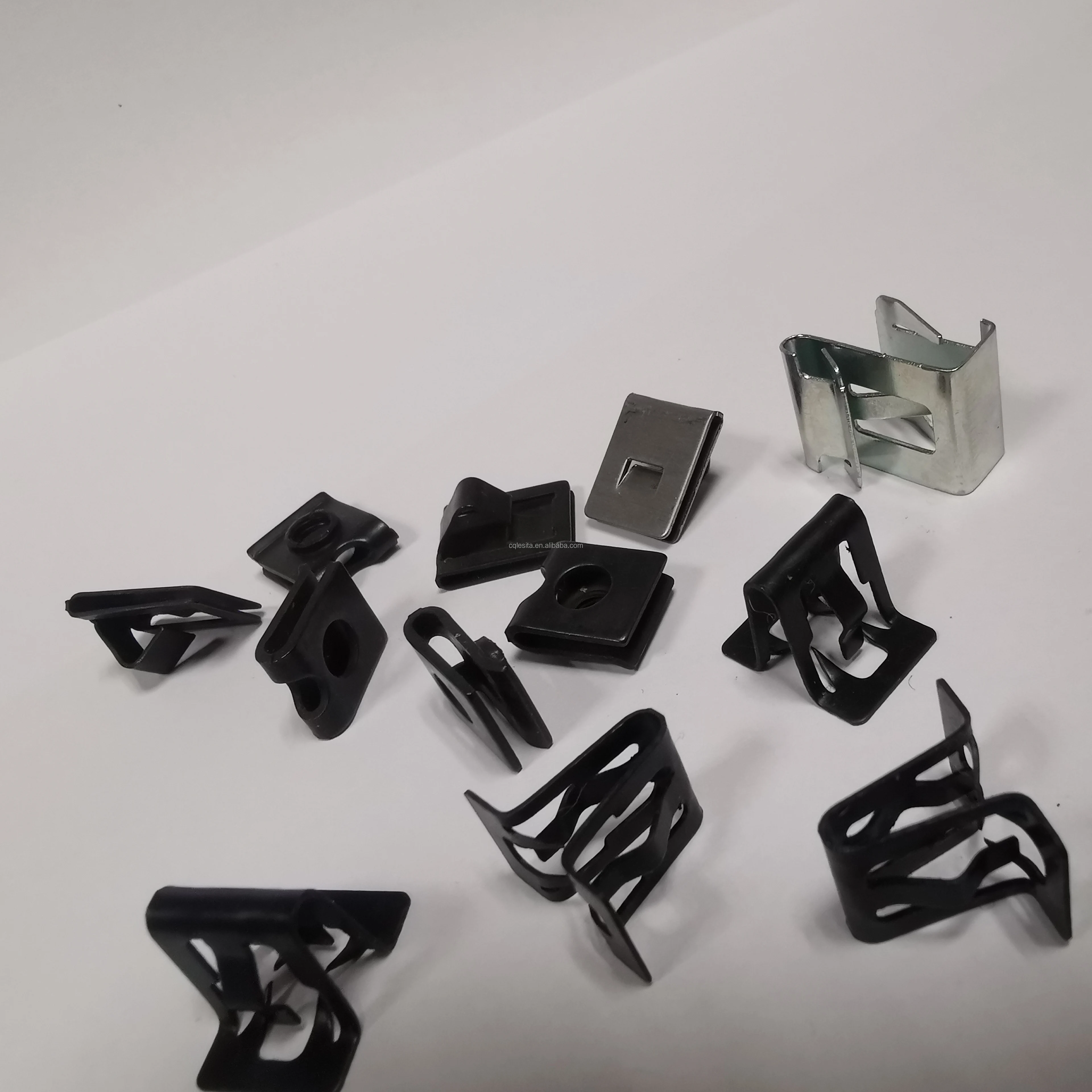 15pc Spreader Nut Fastener Clips For Audi Skoda VW – Door Trim Retainer 867809966, EU Made