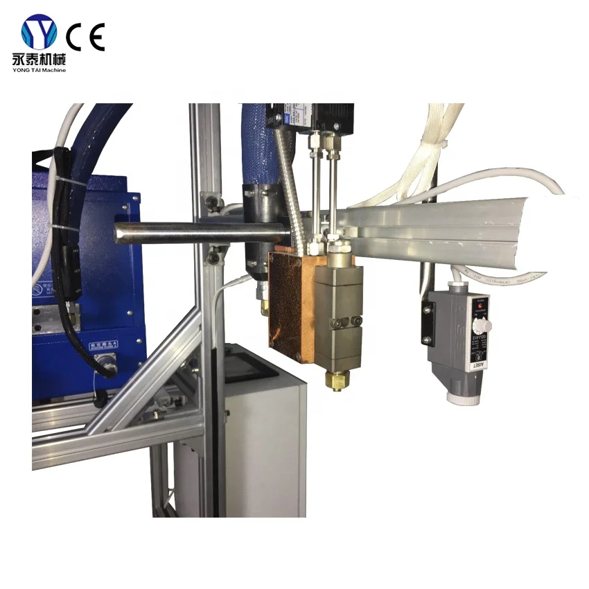 Mattress Using Hot Melt Glue Applicator Machine Glue
