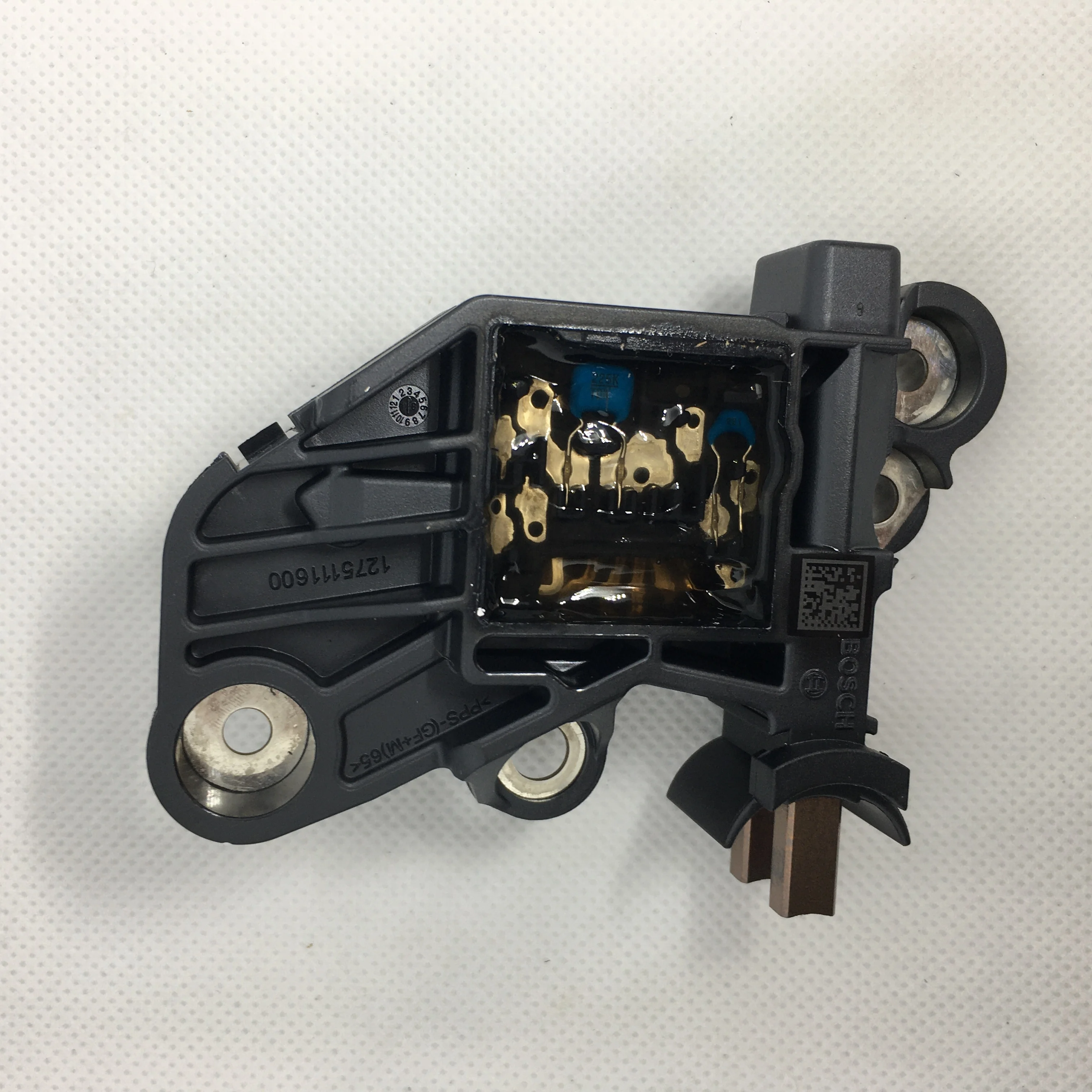 12V ORIGINAL ALTERNATOR CAR PARTS F00M346112 0272220818 VR1 LIN  