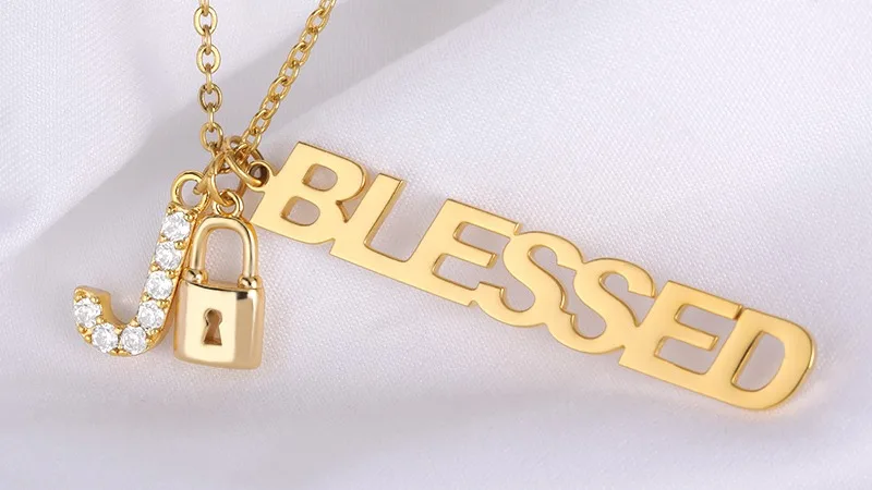 Custom Name Diamond Cz Flower With Kids 