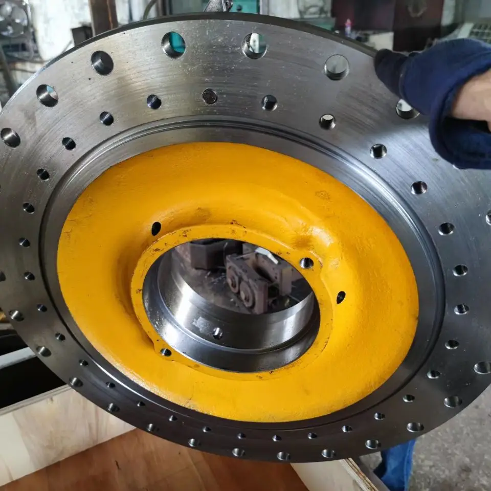 14X-27-11710 Hub for Dozer D65PX D65EX D85 Final Drive Hub