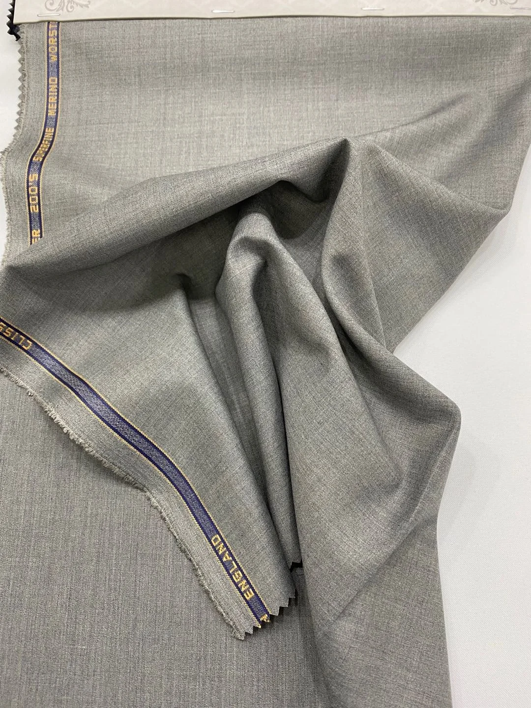 Высокое качество оптовая продажа полиэфирная вискозная Смешанная Мужская подходящая ткань