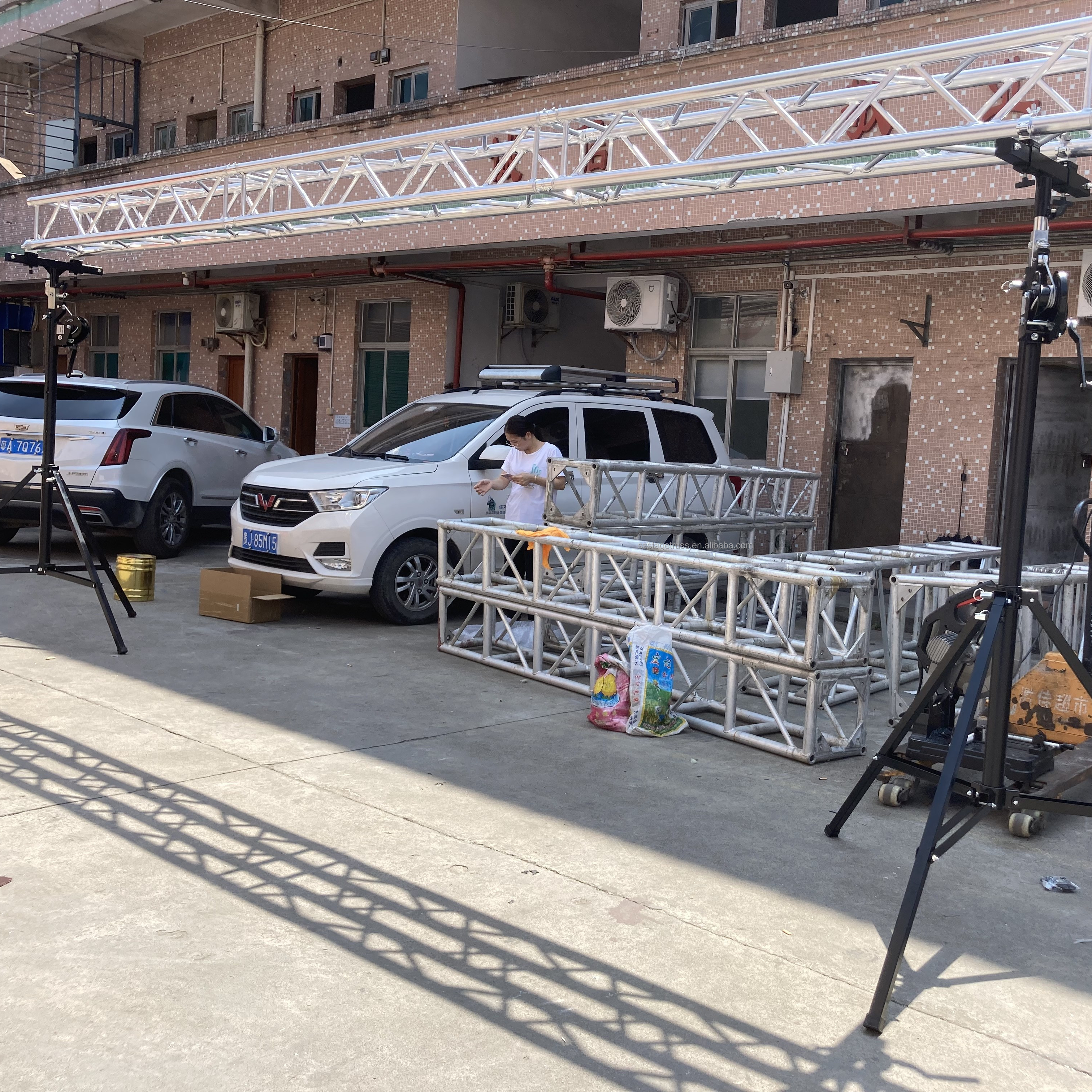 Truss Crank Stand Hanging Light Stand Lifting Tower for Stage Lighting Led Screen Speaker Hanging 4m/6m/7m,200kg/250kg/340kg