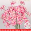 10 Rosas Rojas de Tres Cabezas en Ángulo