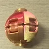 Rojo y dorado