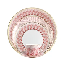 Luxury Vintage Design Sustainable Ceramic Plate Quality Porcelain Dinnerware Sets Eco-Friendly Wedding Parties Home Use Dishes