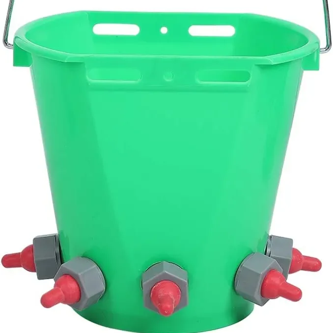 Улучшенный опыт кормления: 8 л высококачественное питьевое ведро для крупного рогатого скота и овец с