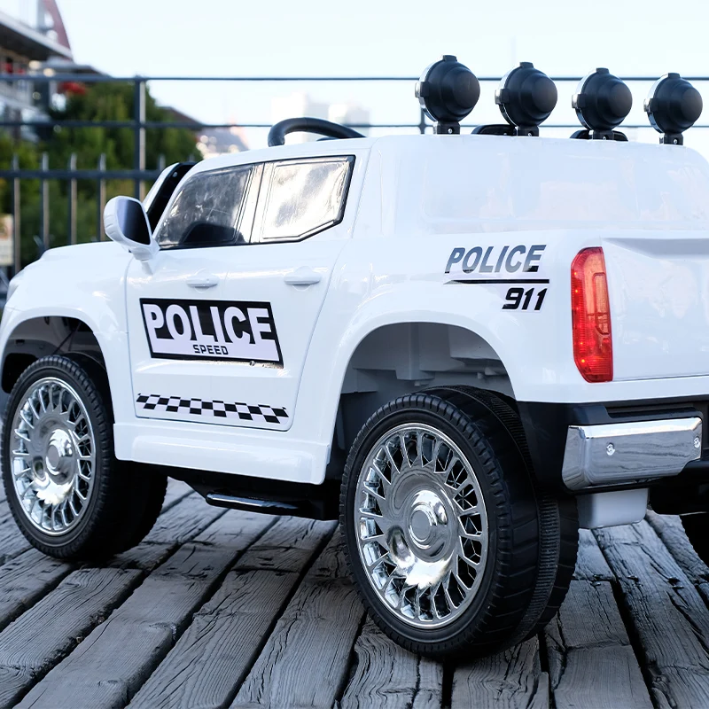 12V電動乗用玩具車 摩擦式玩具車両 四輪駆動 子供用乗用玩具 パトカー