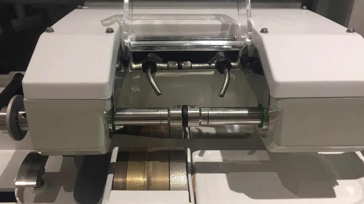 WDO Auto Edger Cut Lens Optical Instrument Process Lens Accurately and Stably Lens Machine for Eyeglass Shop Lab Clinic