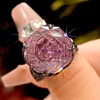 Anillo de oro negro con rosa seca de tamaño ajustable
