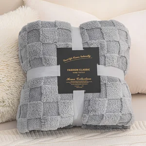 Twin Size 3D Checkered Jacquard Decorative Fluffy Sherpa Fleece Blanket Super Soft Cozy Throw Blanket Eco-Friendly Warm Bedding