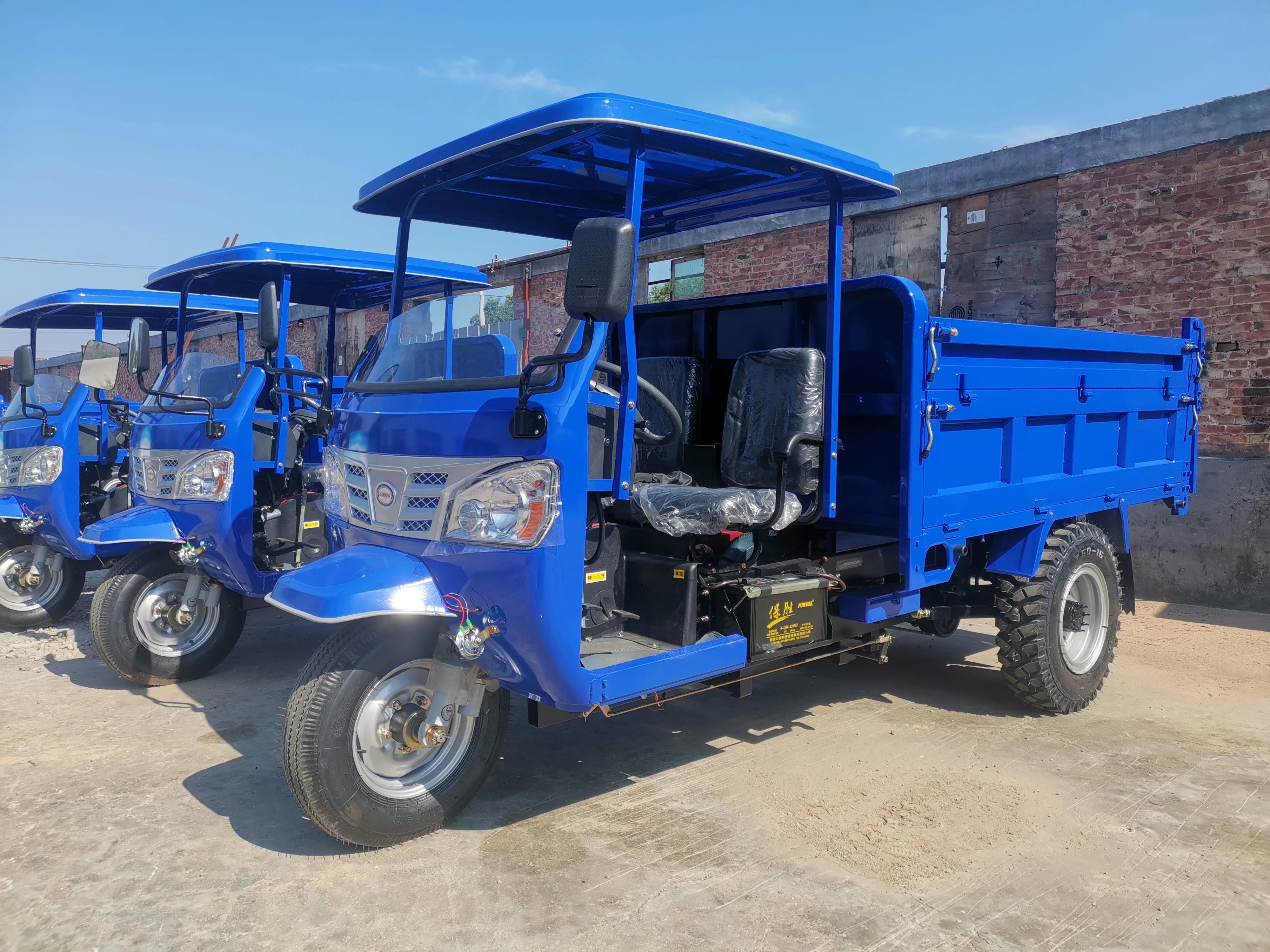 High Loading Wholesale High Quality Cheap Tricycle with Big Box Cargo Loader Rain protection Tilt Dump diesel Tricycles