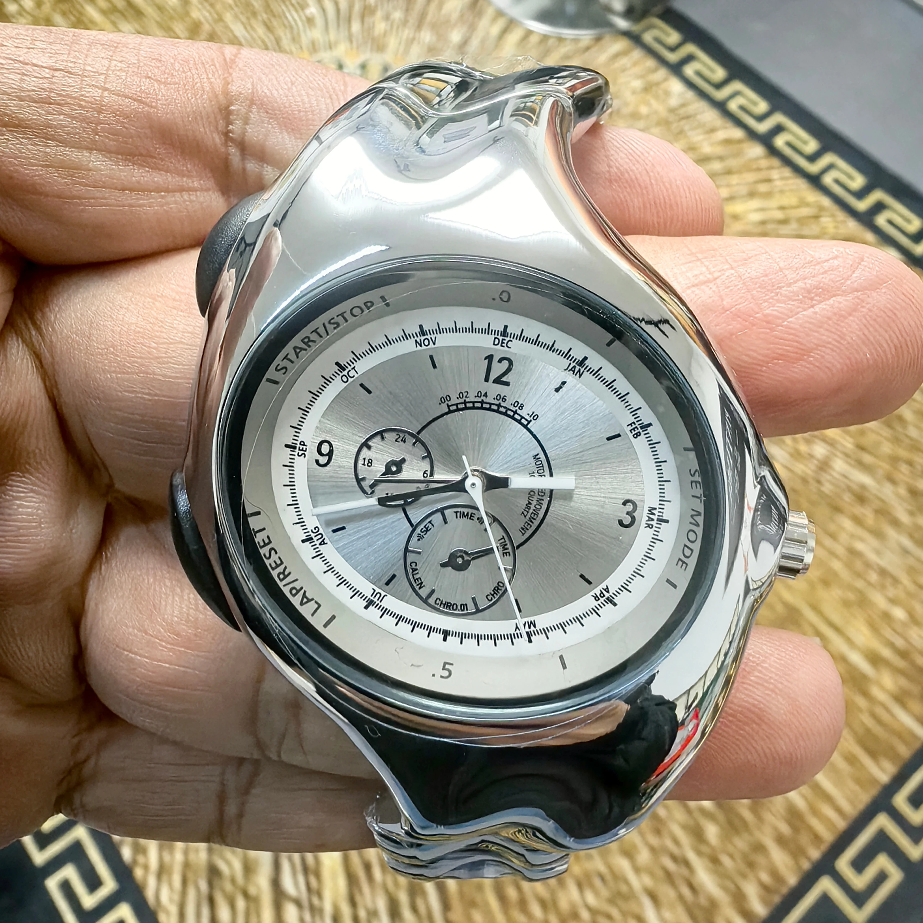 Wholesale Alien Twisted Wristwatch - Y2K Vintage Fashion