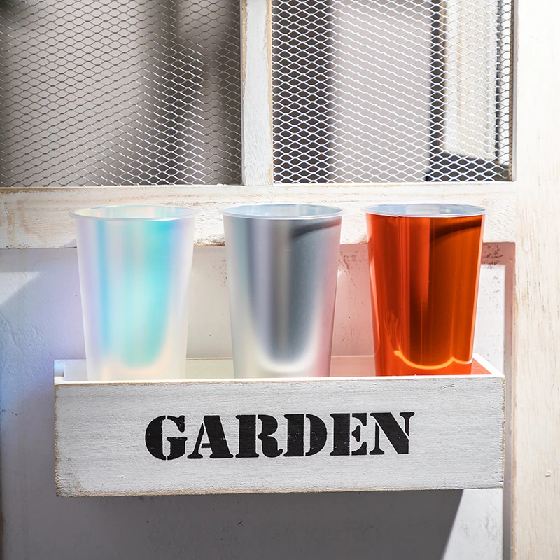 LOKYO Popular 700ml 500ml Colorful Boba Milk Tea Cup Holographic Disposable Plastic Cups with Lids and logo