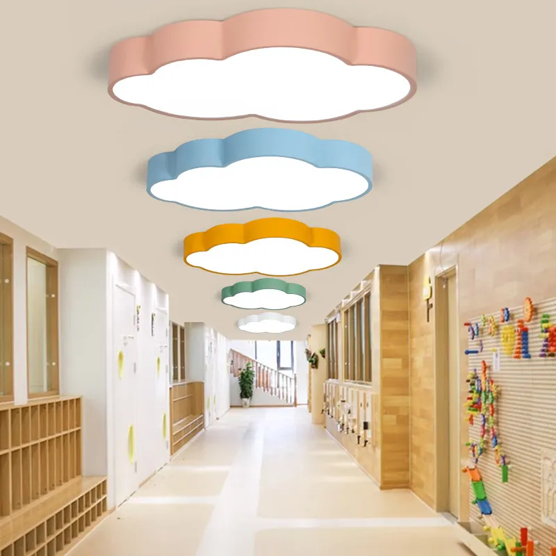 Klassenzimmer-Cloud-Hängeleuchte für Kindergarten, Frühförderzentrum, Ausbildungsschule und Kinderspielplatz – Form: Cartoon, mehrfarbig