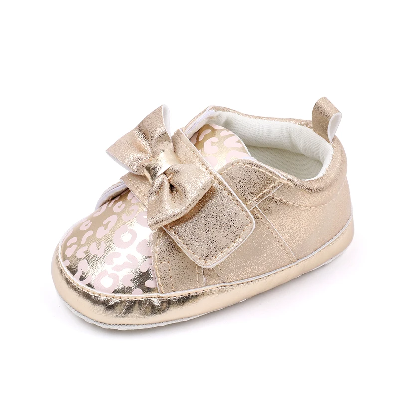 Spring and Autumn Shallow Bow Bright Surface Soft Soled Baby Walking Shoes for Girls details