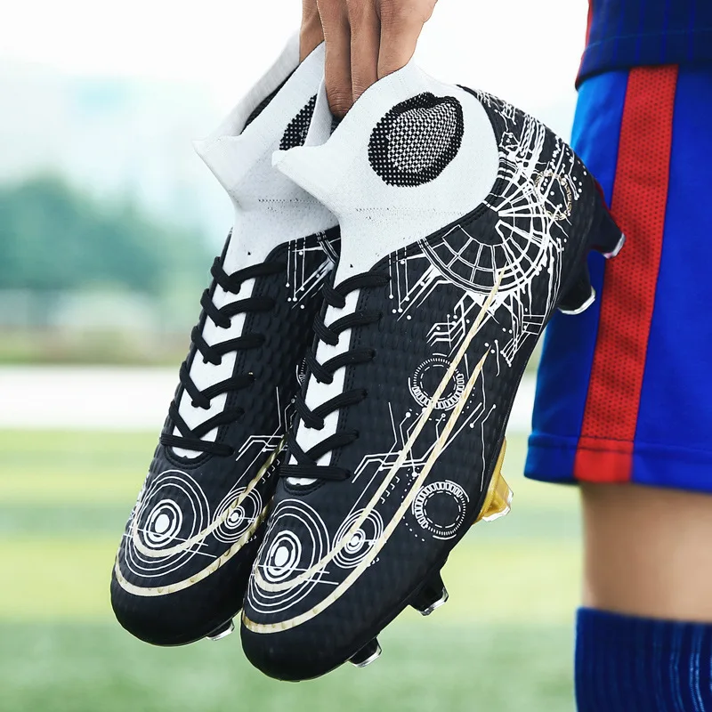 2023 Wholesale Customized Men's Football Shoes Football Anti Slip Nails
