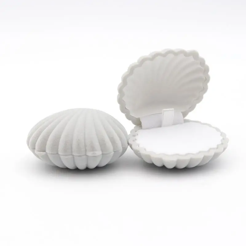1 Piece Lovely Clamshell Gift Box Holder Jewelry Box Case Velvet Wedding Ring Box for Earrings Necklace Display & Packaging