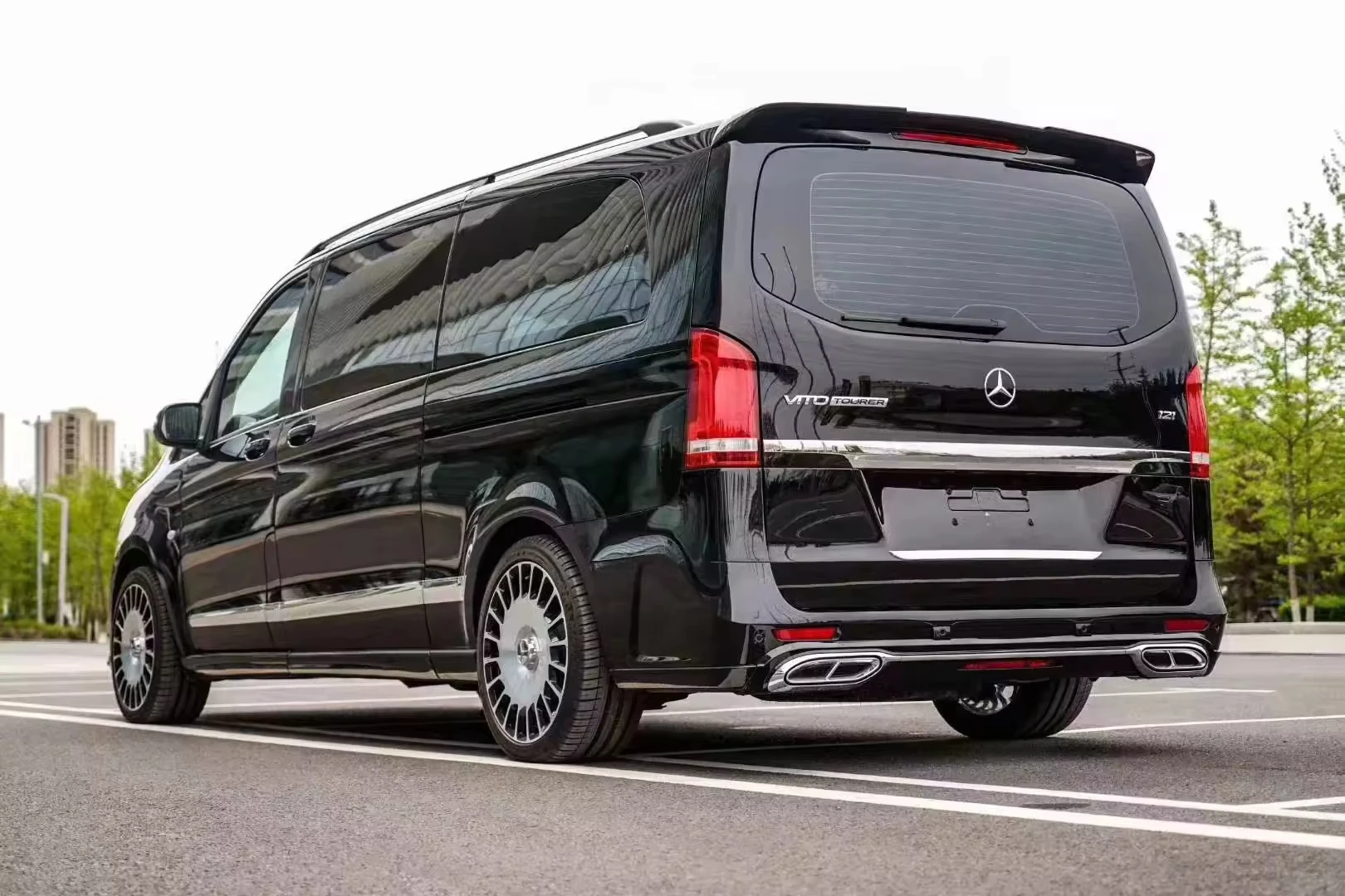 Mercedes Benz V Class Bodykit - Upgrade Your Exterior