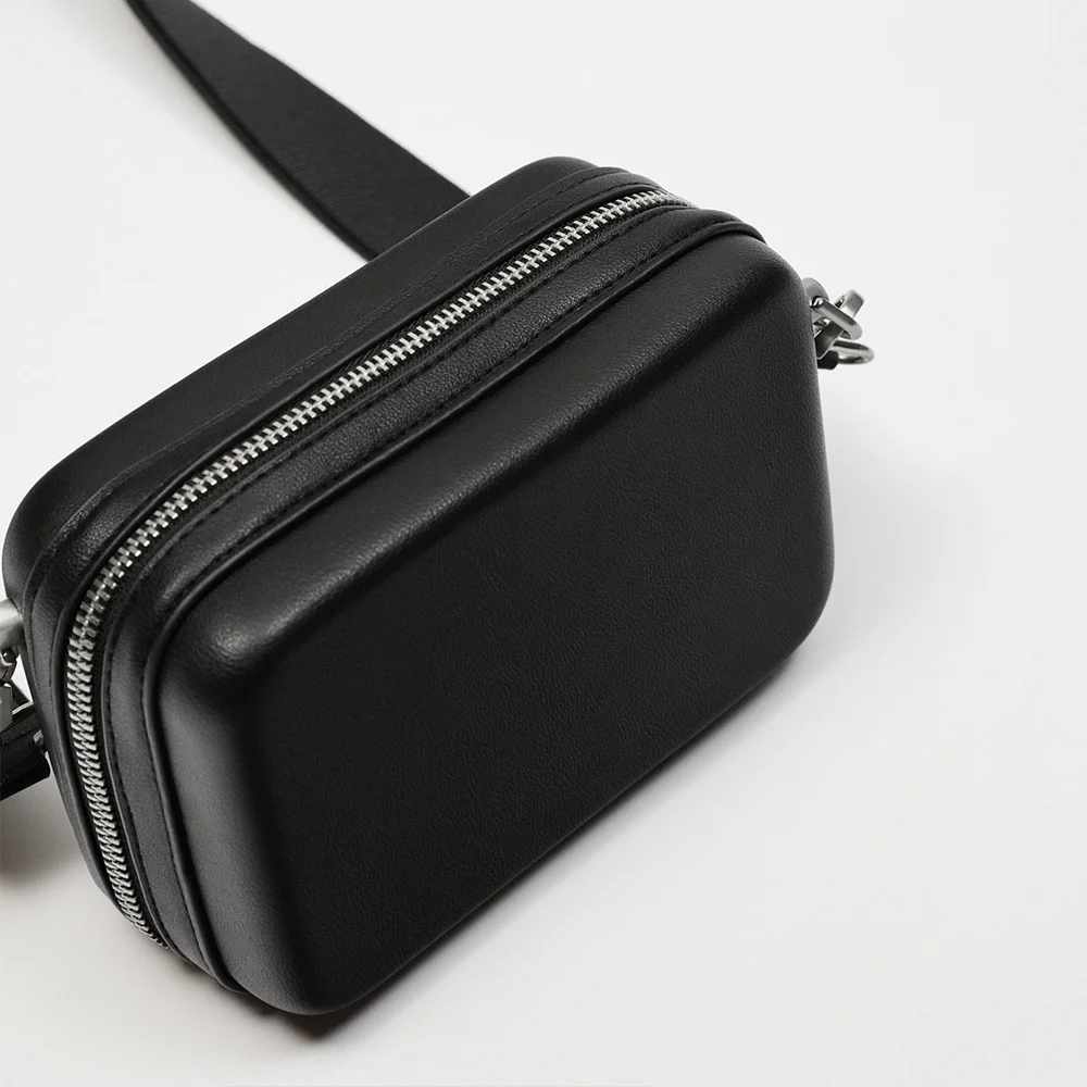 Source Wholesale Black Leather Rigid Multi Pouch Men's Crossbody Sling  Shoulder Bag For Men on m.