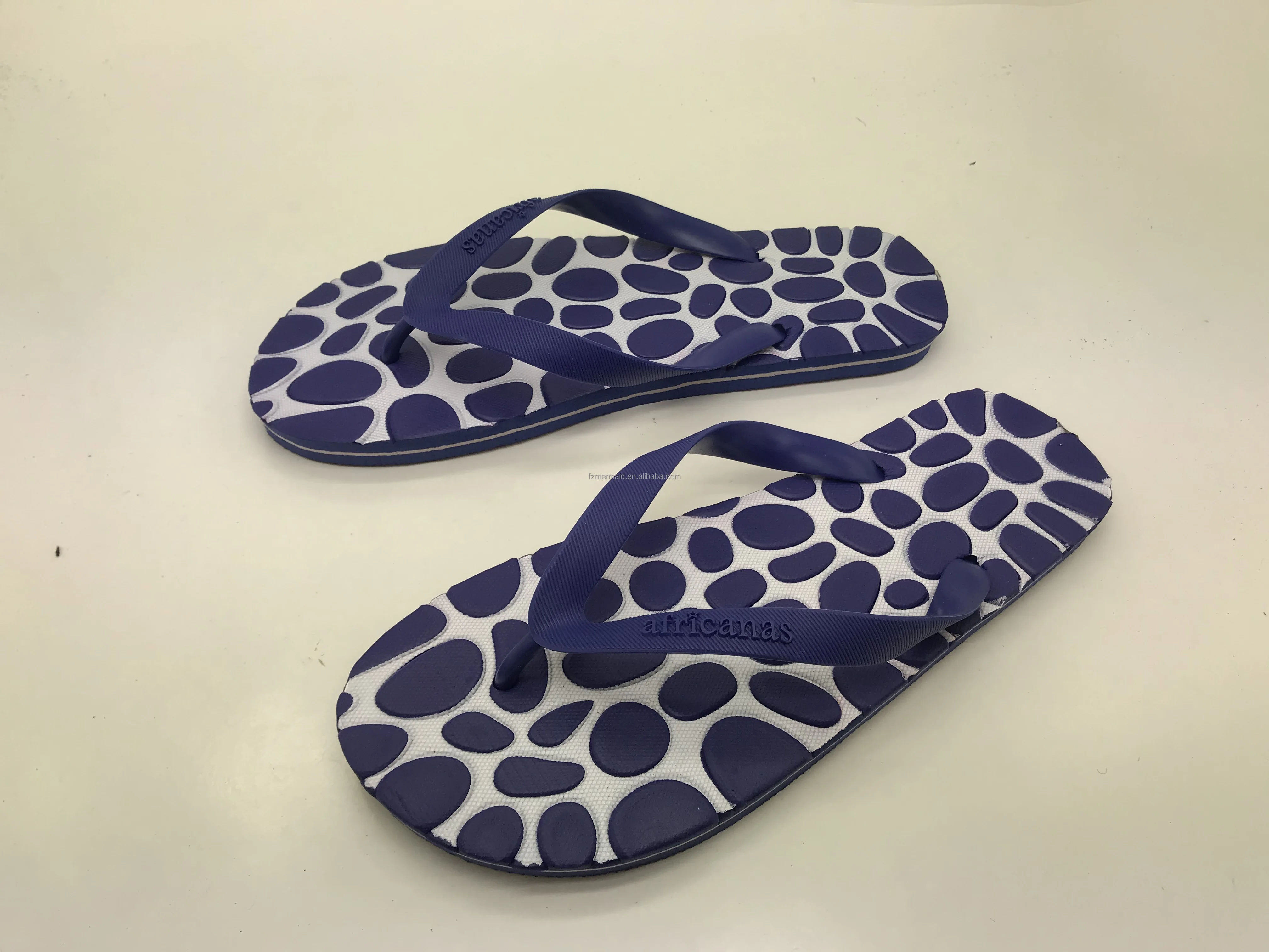 Wholesale and Retail Summer Men's Indoor and Outdoor Non-slip slippers Striped Color Matching Beach Leisure Flip-flops