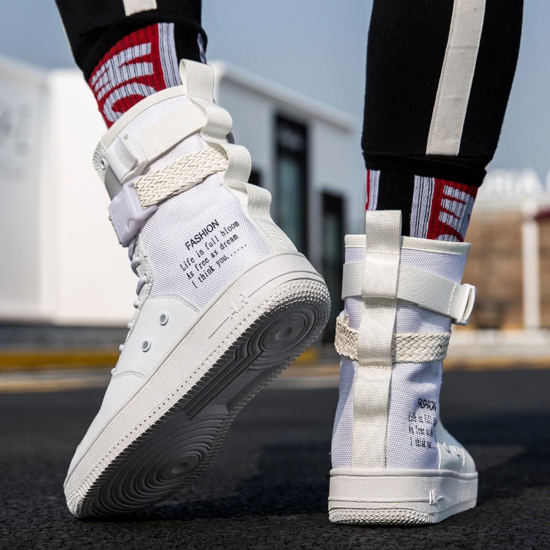 Botas De Lona Con Diseño De Lujo Para Hombre,Oferta Al Por Mayor - Buy  Zapatos De Lona Para Hombres,Zapatos De Lona De Diseño Elegante Para Hombres,Zapatos  De Lona Al Por Mayor Para