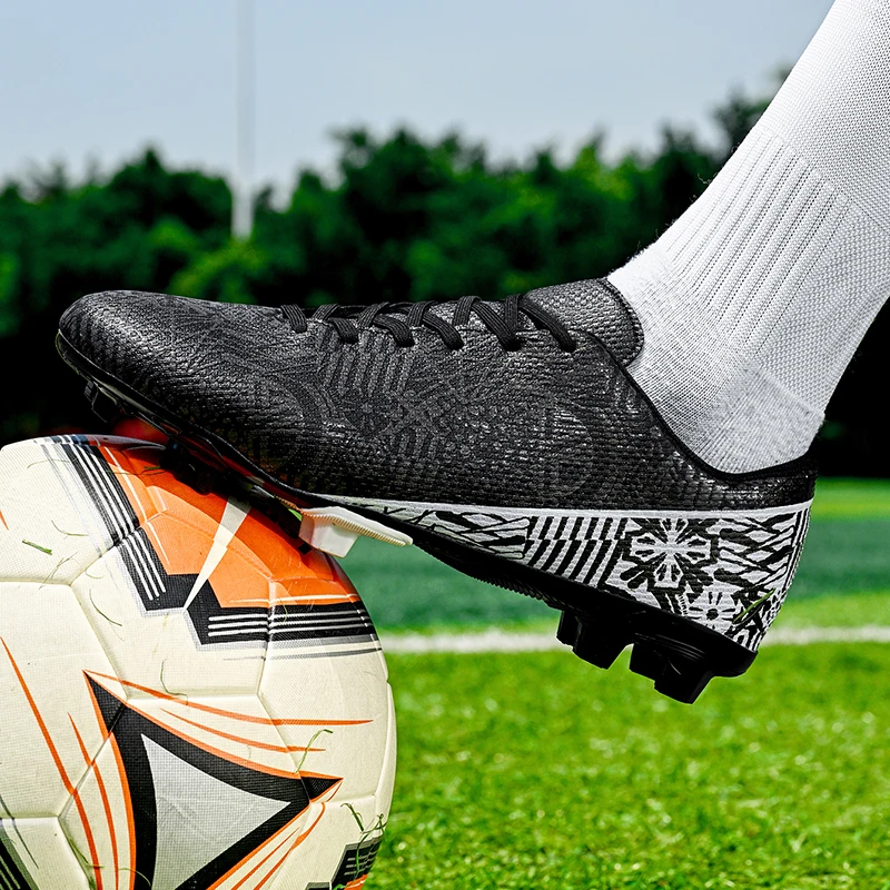 New Low-top Long-spike Football Shoes Rubber Out-sole Effective Anti-slip Football Boots aperçu 3