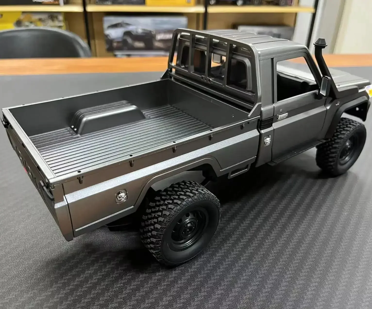 MN82 PRO RC Car - 1/12 Scale off-Road Crawler with Lights