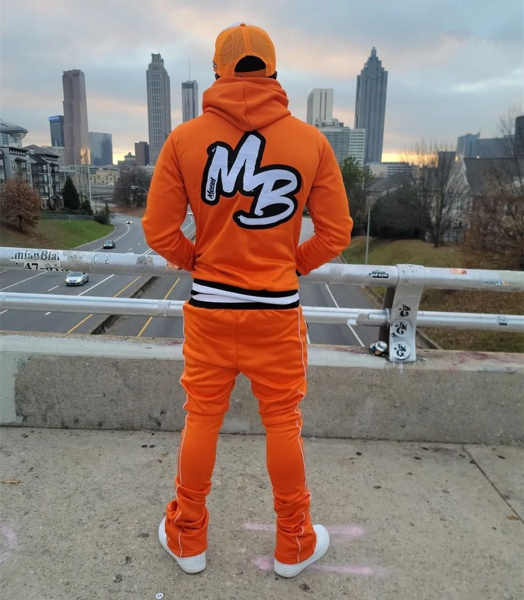 Ky New Design Embroidery Stacked Men Flare Sweatsuits Flared Tracksuit