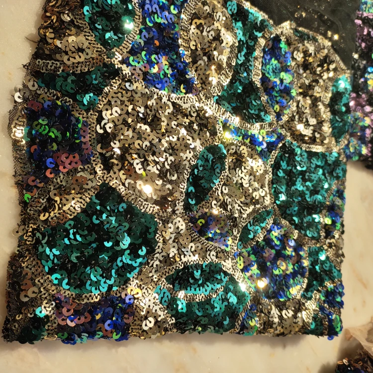 Текстильная ткань двусторонняя с вышивкой блестками сетчатая кружевная