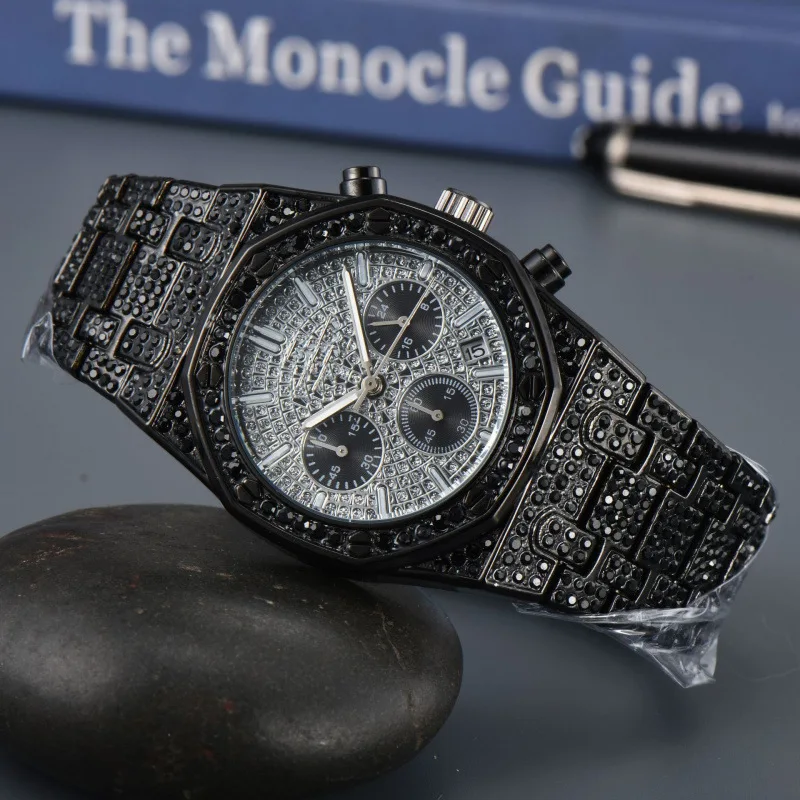 Diamond Quartz Women's Watch OM-711706