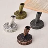 Retro incidere pen stand