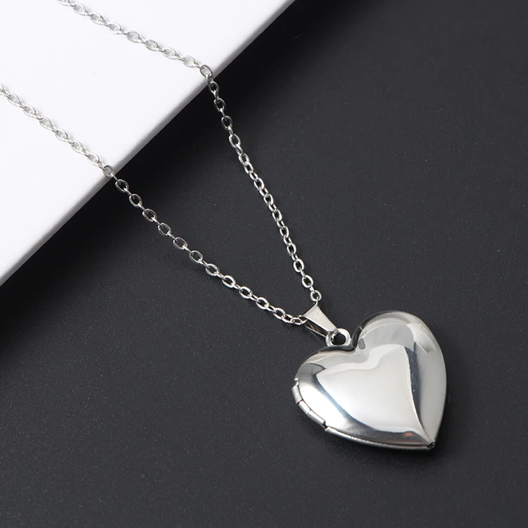 Heart Photo Locket Pendant Necklace