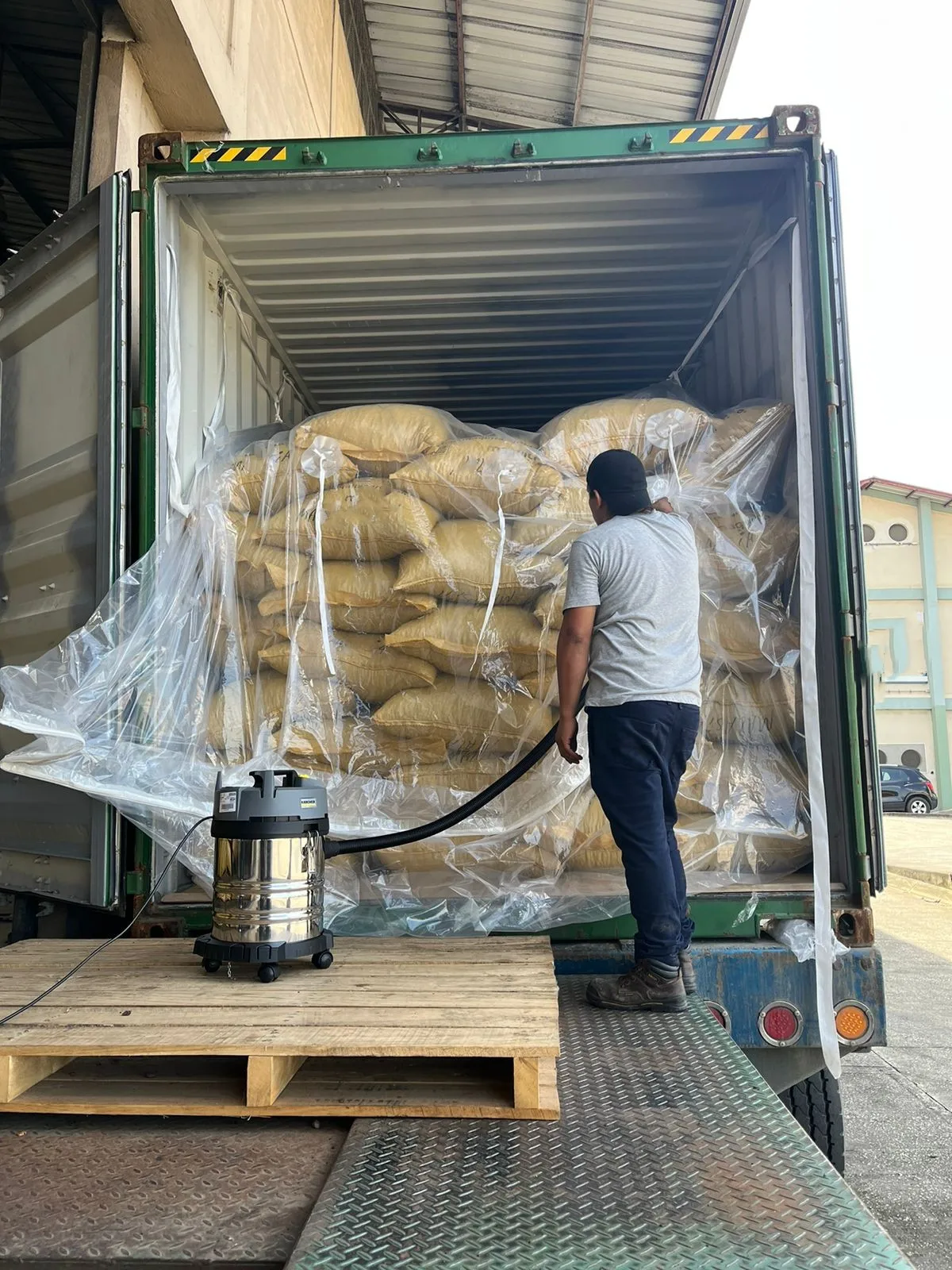 BlueWhale High Quality 20FT PP Woven Container Liner For Bulk Dry Powders
