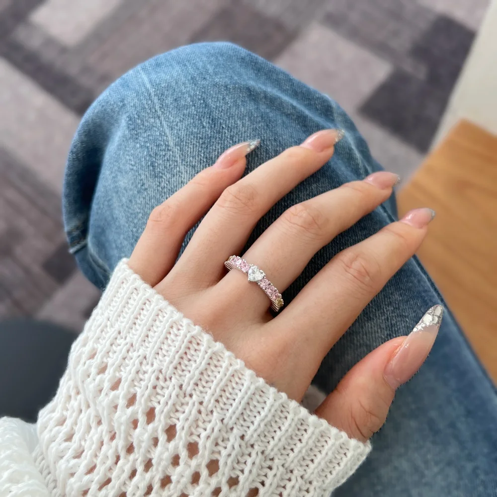 KAKODIY OEM ODM custom 925 Sterling Silver eternity band baguette 5A cubic zirconia heart main stone promise ring detail 4