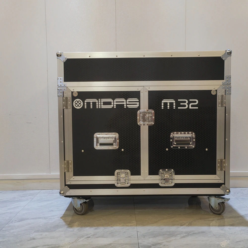 TM Black Plywood Aluminum Flight case Good Wheels Amplifier Rack case ...
