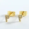 p-english letter stud earrings