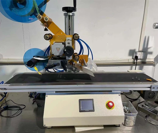 Kaiyu полу-автоматическая машина для упаковки в плоские стекло ярлыка распределяя плоская этикетировочная машина