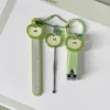 Conjunto de tres piezas de manzana verde