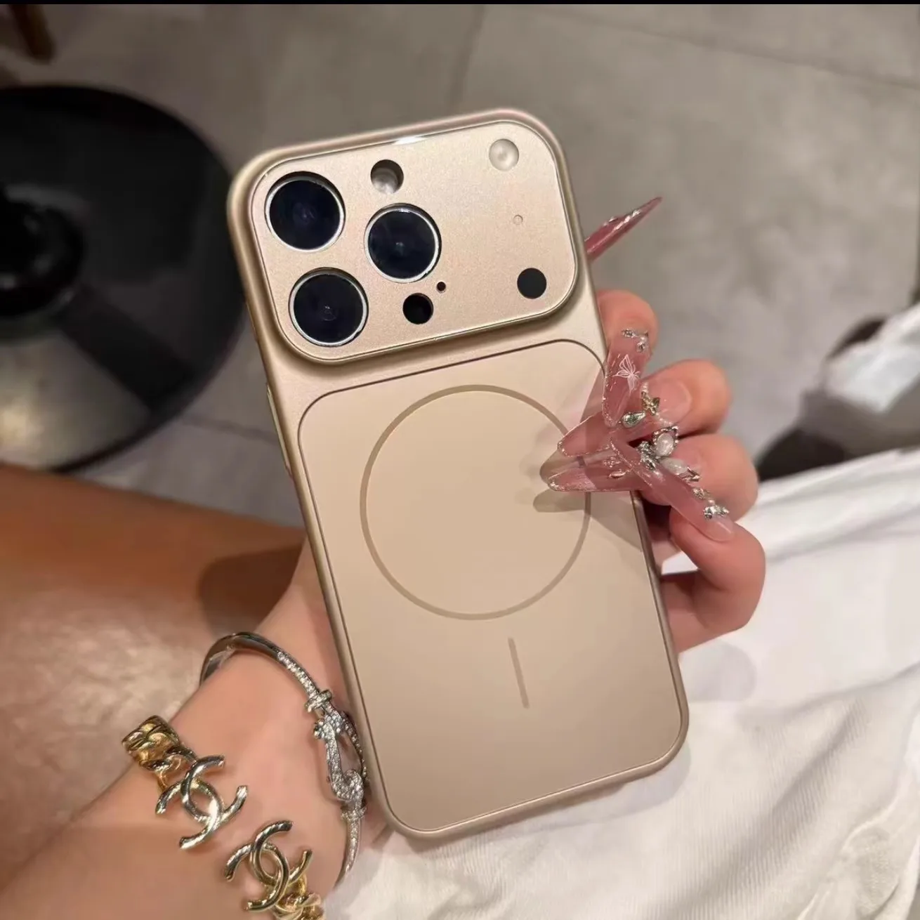 Iphone XR to 17 Pro Magnetic Case - Wireless Charge & Luxury