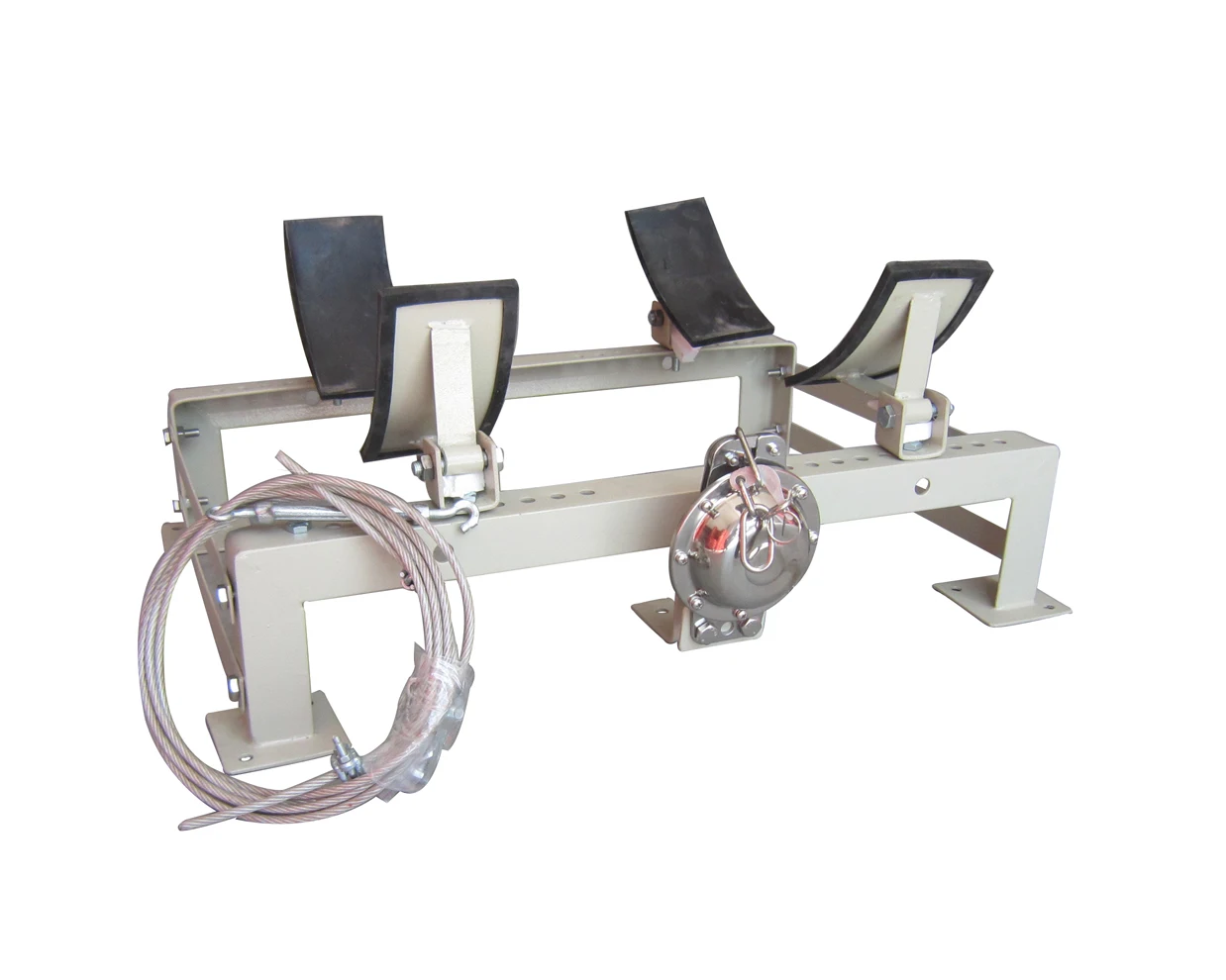 Универсальный держатель для спасательного плота