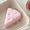 pequeñas porciones de queso en polvo