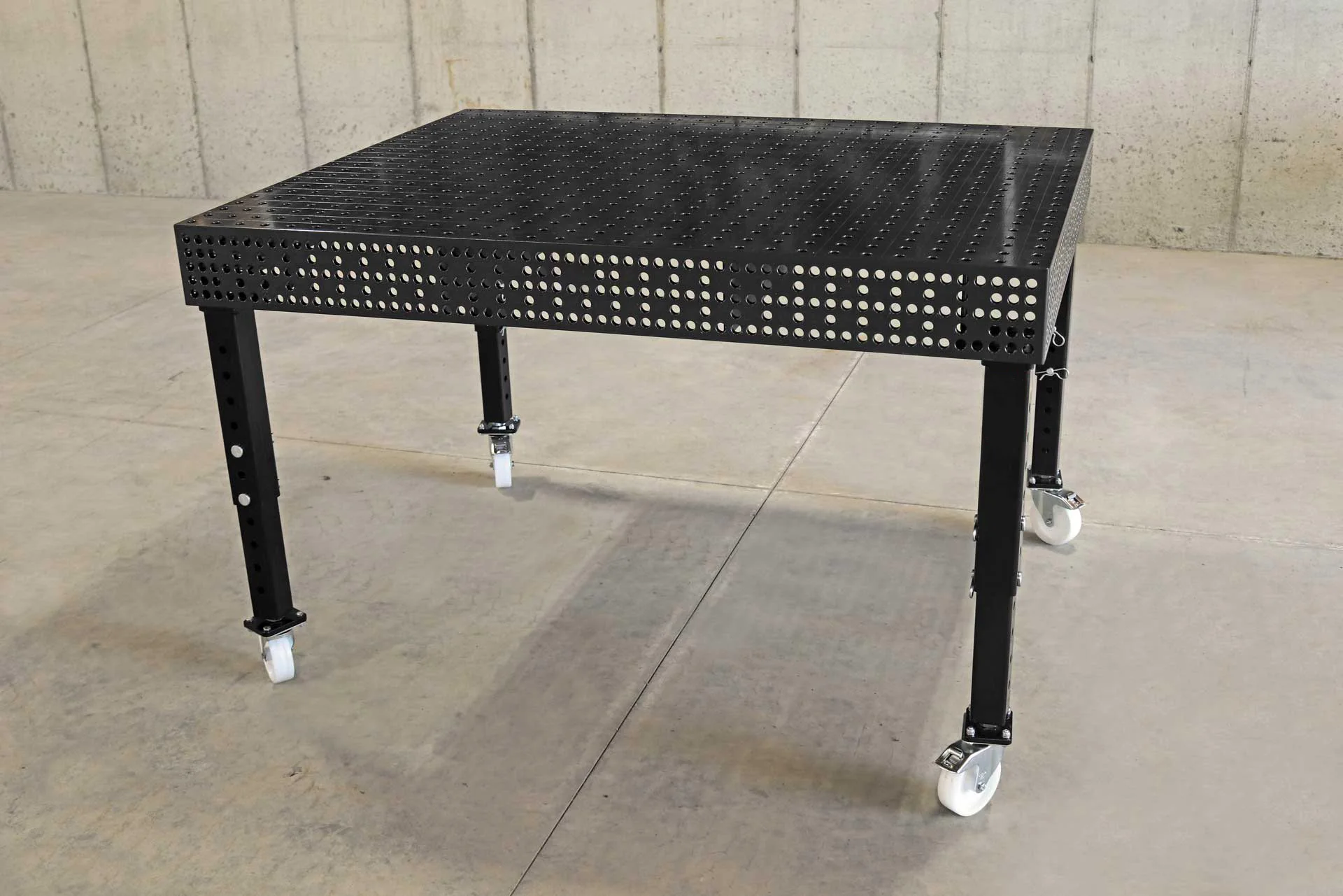 New Nitriding 3D Flexible D28 D16 Welding Table Set| Alibaba.com