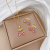 Colgante de collar + Pendientes