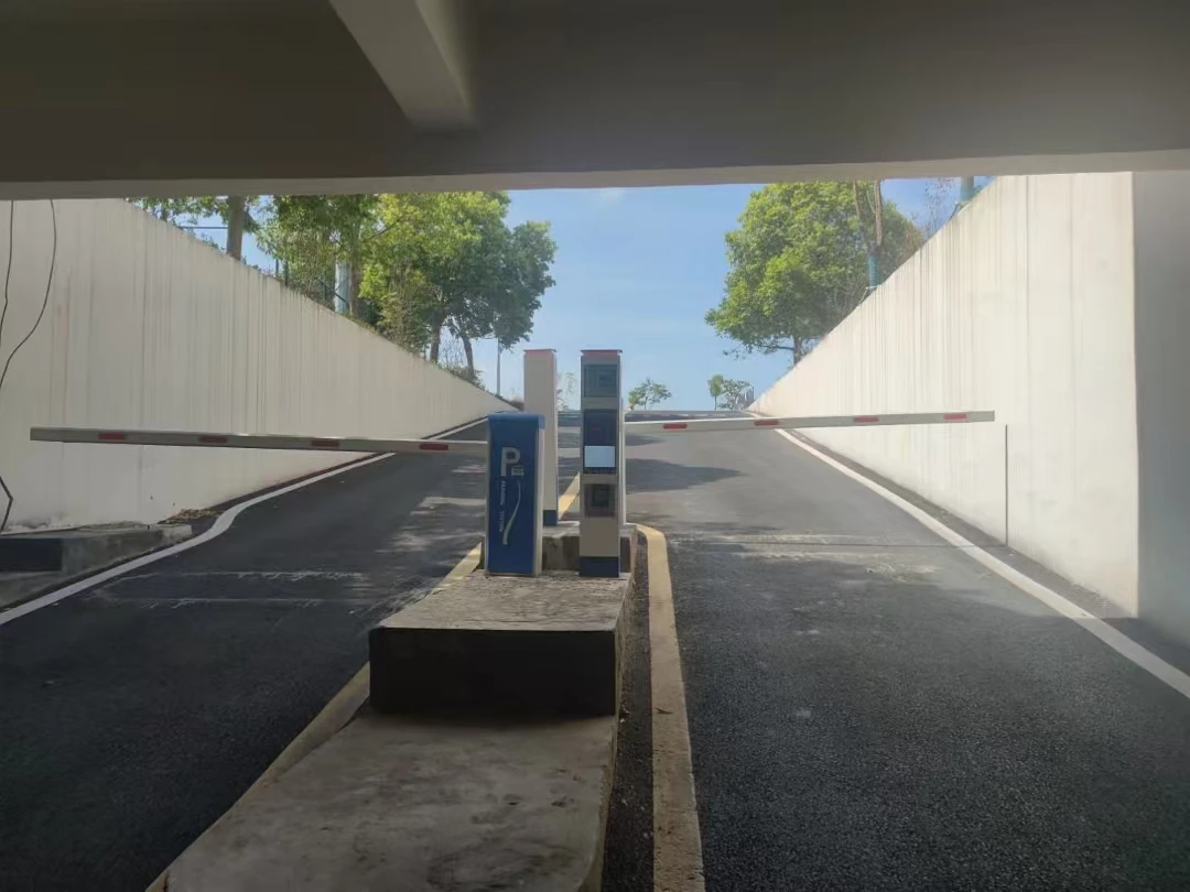 Automatic Steel Traffic Road Blocks Barrier Gate1-6m Pole Quick  Barrier Gate Parking Boom Barrier Gate for Railway
