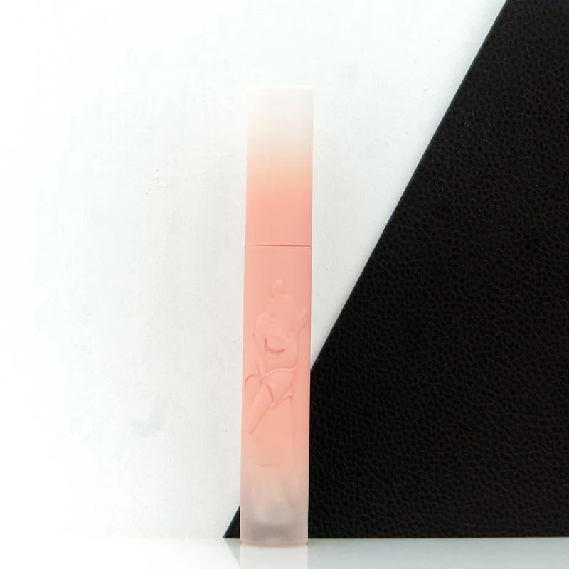 Cute in Stock 3D Effect Embossing Design Pink Lip Gloss Container Packaging Lipgloss Tubes