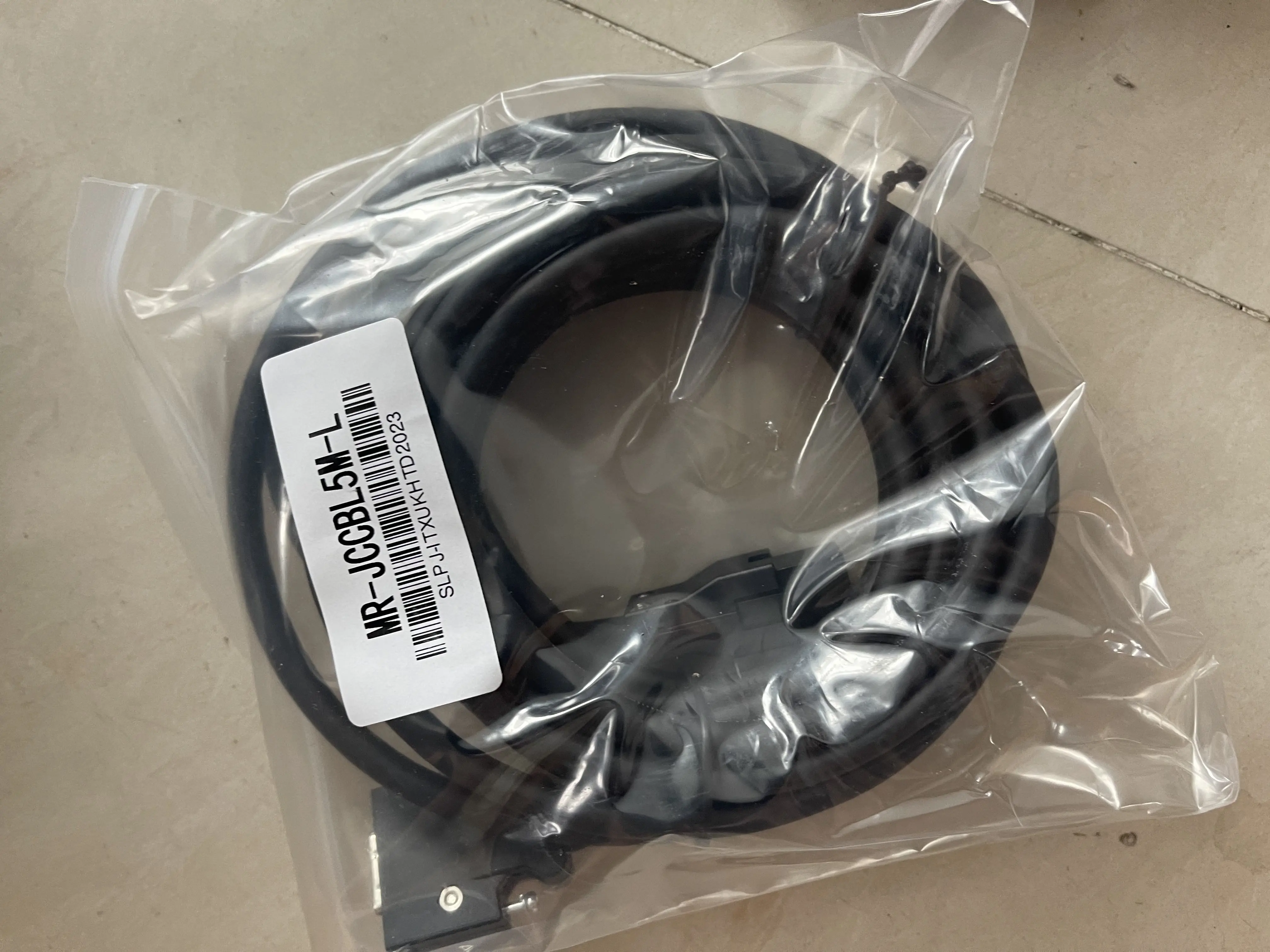 Mitsubishi Servo Motor Encoder Cable MR-JCCBL5M-L