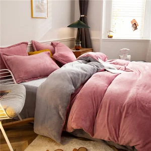 AOKA Factory Supply Customized Warm Thick Luxury Teddy Fleece Bedding Set for Cold Winner